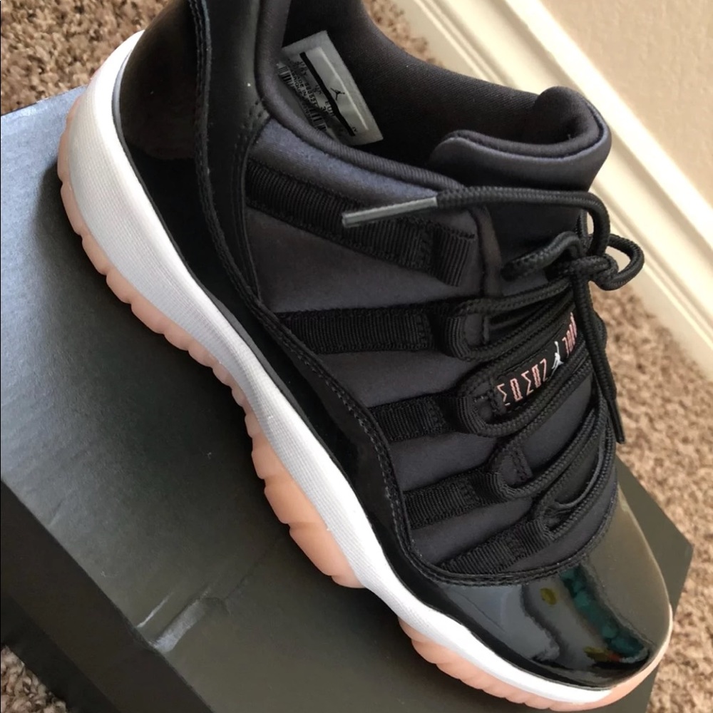 Jordan low 11’s GS